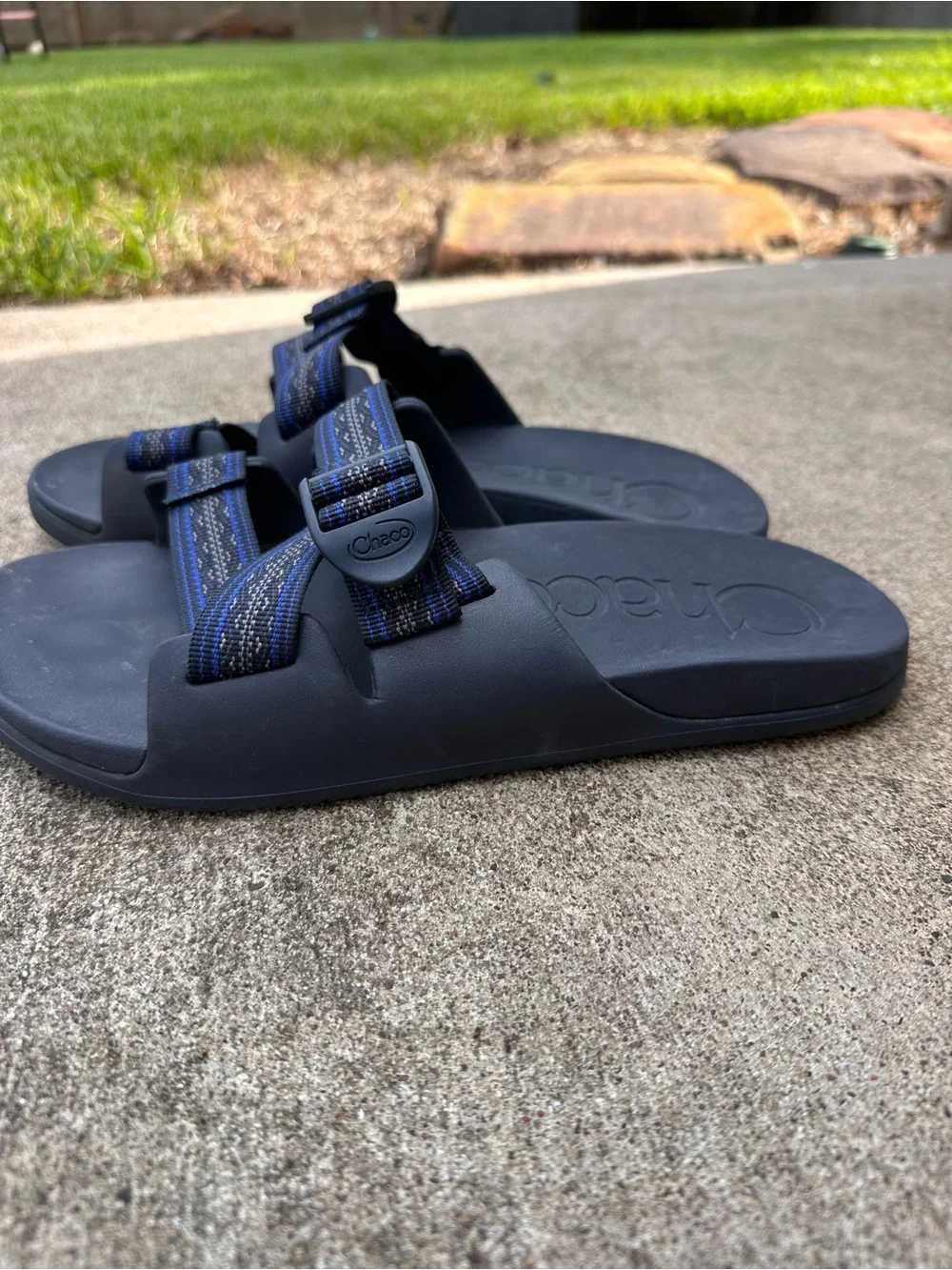 Chaco Men's Chillos Slides in blue and grey Slip on Sandals Size 10 (A45)